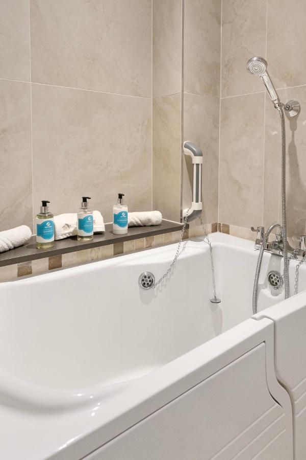 The Lodge - Studio Apartment'S Castel Extérieur photo
