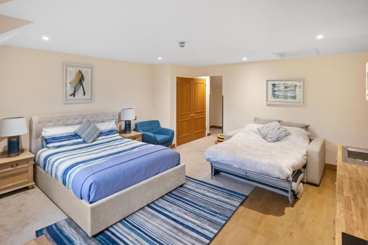The Lodge - Studio Apartment'S Castel Extérieur photo