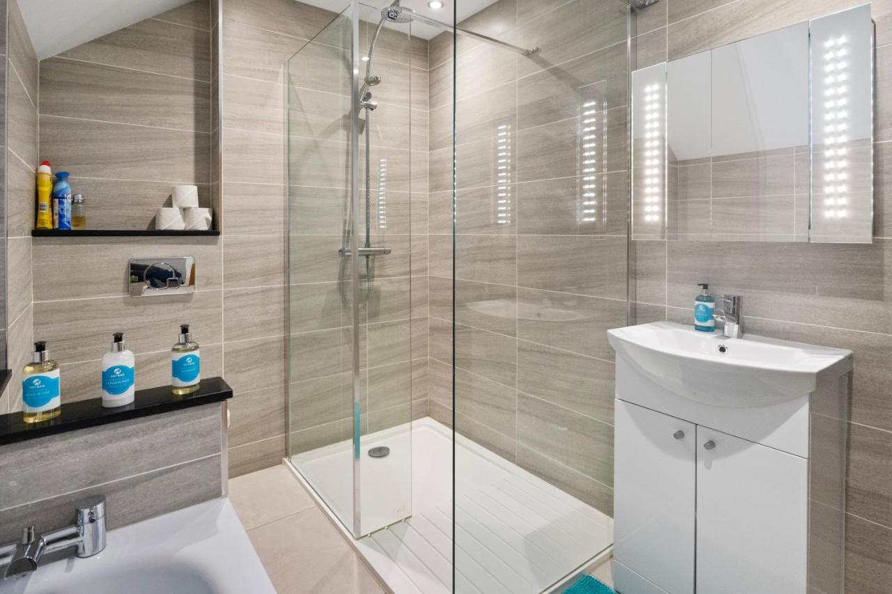 The Lodge - Studio Apartment'S Castel Extérieur photo